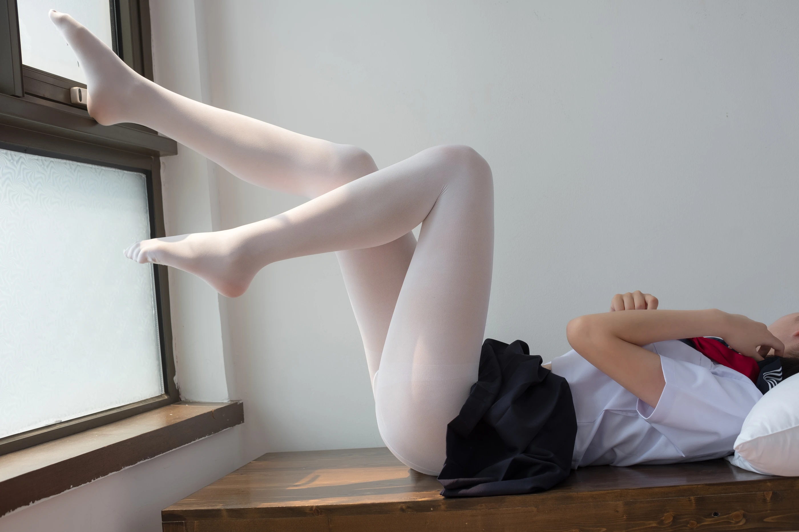 森萝财团 [ALPHA-003] 白丝水手服 [144P]插图1